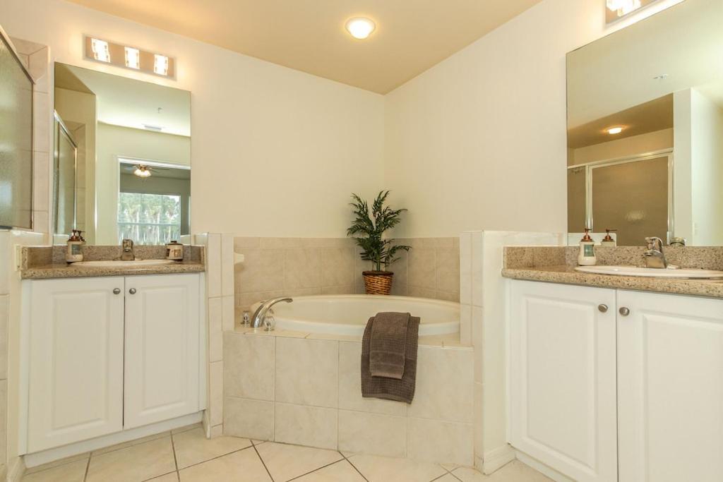 Free Golf! Stay, Play, Work From Luxury 2Bdr Plus Den 1St Floor Villa In Lely Golf Resort North North Naples 외부 사진